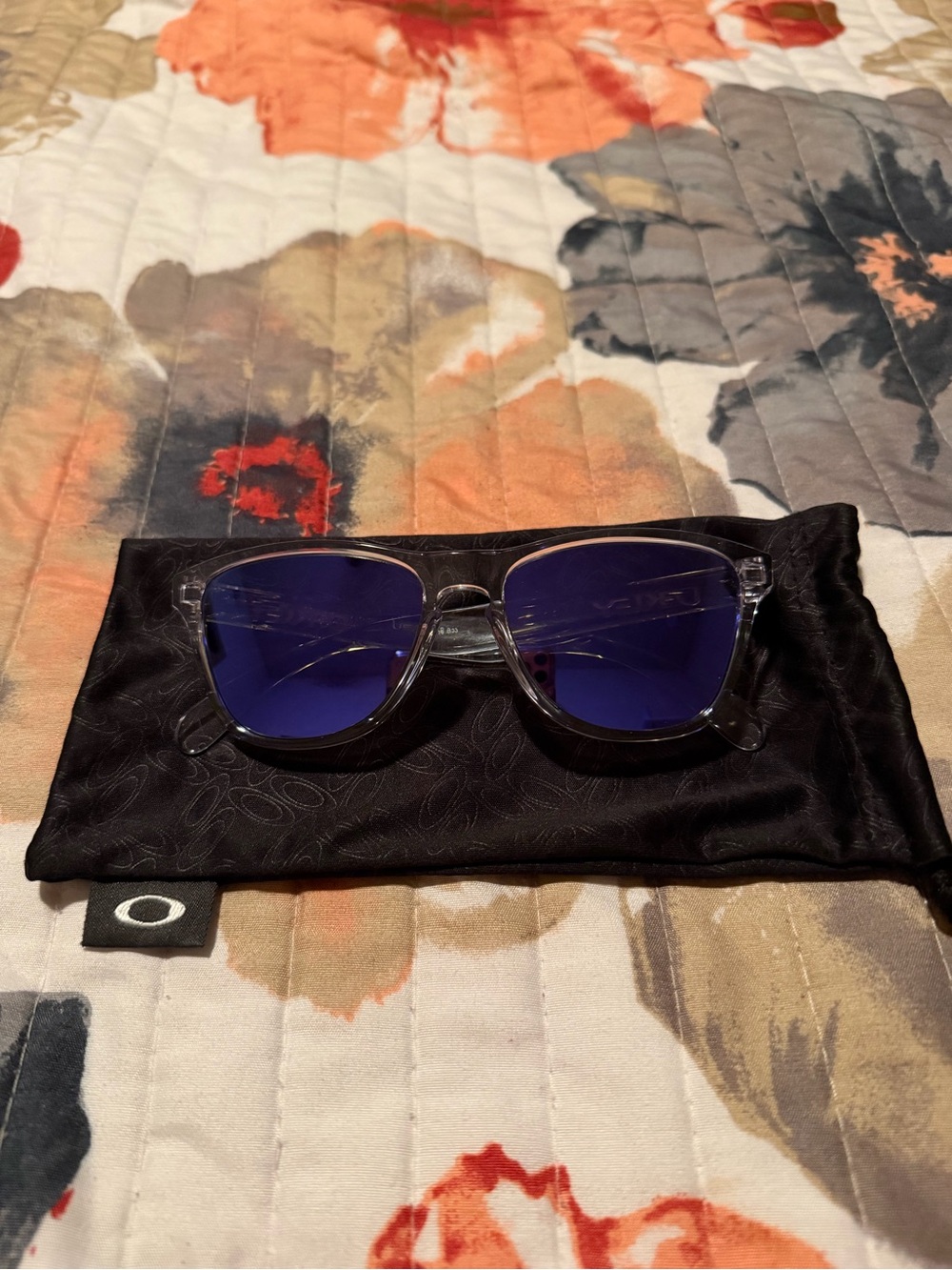 NWOT Oakley FrogSkins